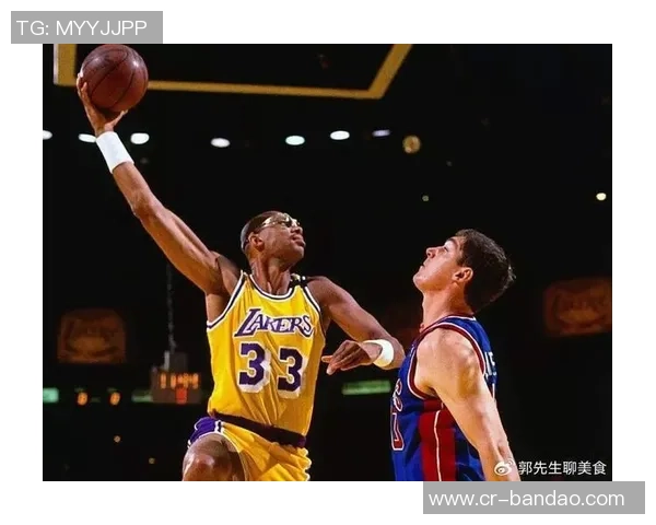 斯宾塞海伍德回顾历史五大篮球巨星贾巴尔乔丹詹姆斯魔术师科比的辉煌成就