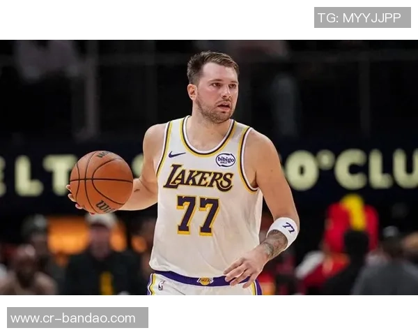 雷迪克三年前看好东契奇关键时刻库里与他相比更具潜力