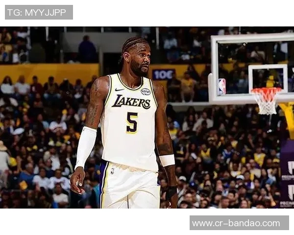 夸梅调侃艾顿表现出色赞其空接能力大幅提升曾被视为水货球员