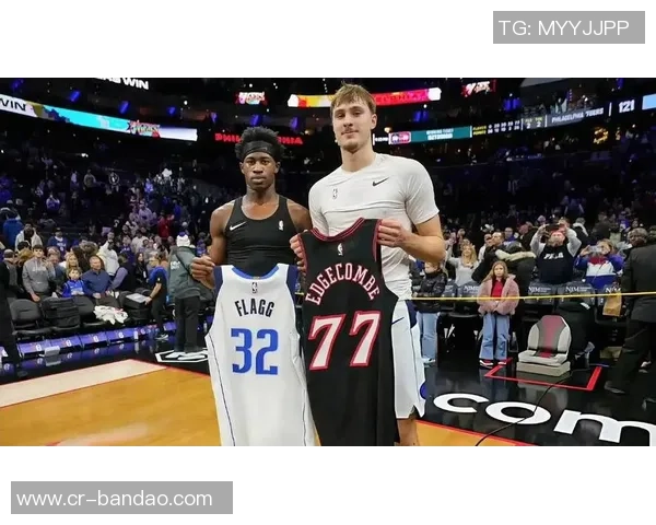 埃奇库姆表现出色四记三分助球队获胜贡献14分6篮板4助攻正负值11成为首发最高 埃奇库姆表现出色四记三分助球队获胜贡献14分6篮板4助攻正负值11成为首发最高