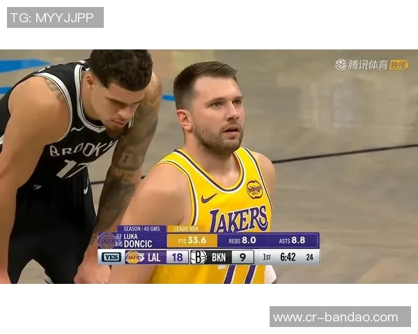 弗拉格巧妙制造东契奇犯规瞬间引发热议球迷直呼太戏剧化 弗拉格巧妙制造东契奇犯规瞬间引发热议球迷直呼太戏剧化